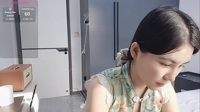 luckckcj online show from 10-26-25, 01:39