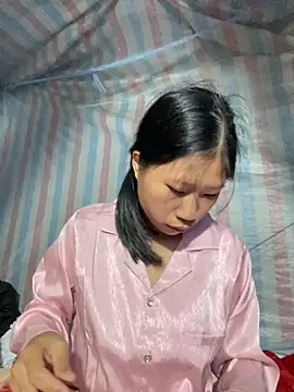 Mollie jane online show from 10-30-25, 04:22