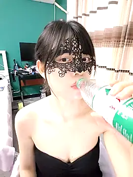 xuanxuanOo online show from 10-13-25, 04:03