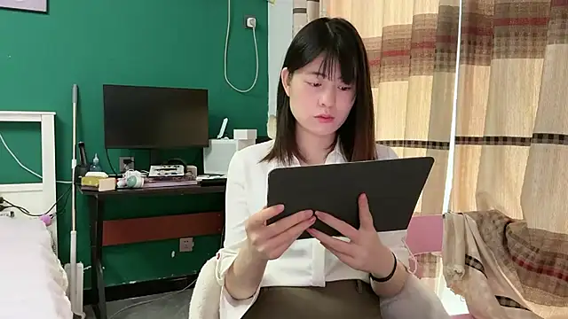 xuanxuanOo online show from 09-24-25, 03:57
