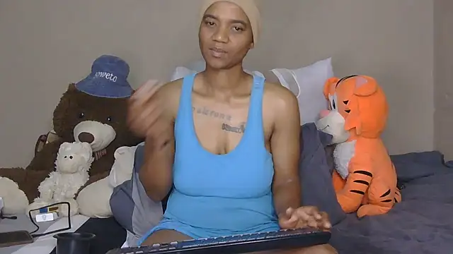 JANIELEE online show from 09-14-25, 01:17