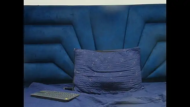 Angell cooper online show from 05-26-26, 01:53