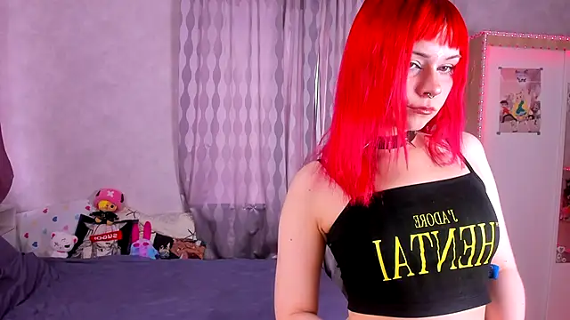 Snapshot of Margot_Berry chatting on 09-21-25, 01:16 Margot Berry online show from 09-21-25, 01:16