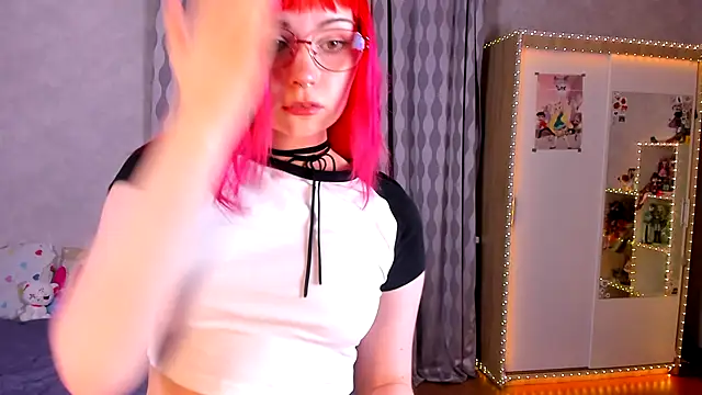 Snapshot of Margot_Berry chatting on 09-25-25, 04:13 Margot Berry online show from 09-25-25, 04:13