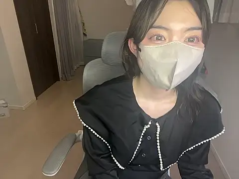 Snapshot of naginagisan chatting on 06-04-26, 11:37 naginagisan online show from 06-04-26, 11:37
