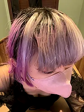 Snapshot of naginagisan chatting on 10-19-25, 05:10 naginagisan online show from 10-19-25, 05:10