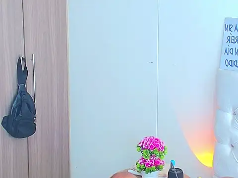 Snapshot of cassian_gold chatting on 06-30-26, 02:06 cassian gold online show from 06-30-26, 02:06
