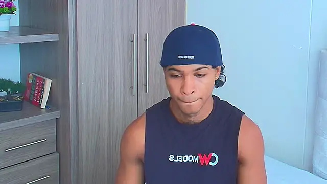 Snapshot of cassian_gold chatting on 06-04-26, 02:44 cassian gold online show from 06-04-26, 02:44