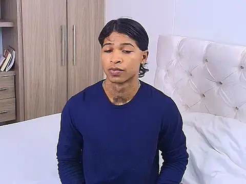 Snapshot of cassian_gold chatting on 05-12-26, 04:02 cassian gold online show from 05-12-26, 04:02