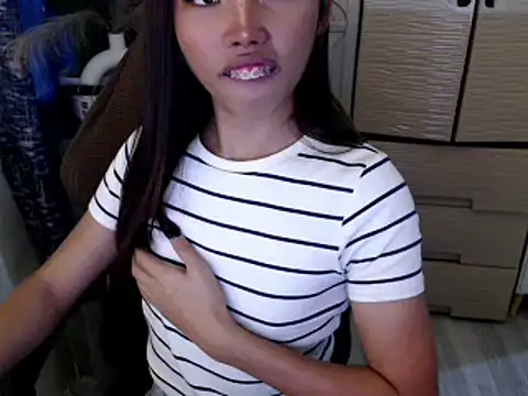 cutie milker online show from 02-18-26, 04:21