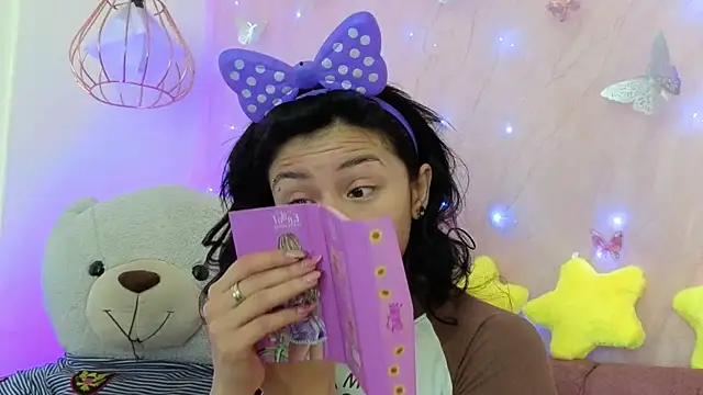 april bennett online show from 11-27-25, 01:00