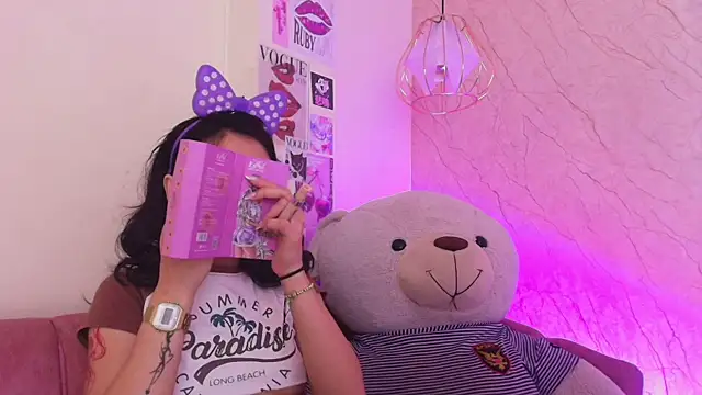 april bennett online show from 11-14-25, 12:20