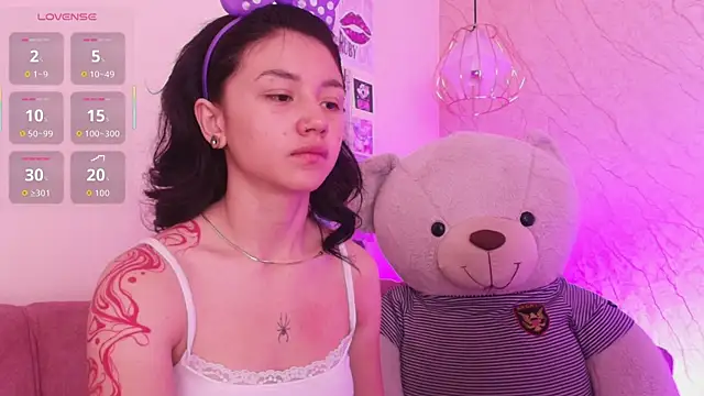 april bennett online show from 11-04-25, 12:20