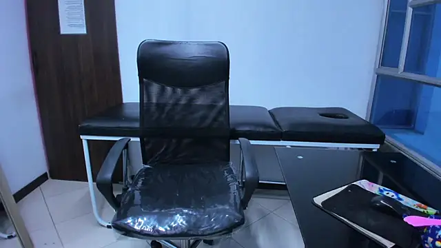 LeilaSmith  online show from 03-21-26, 12:31