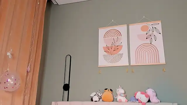 Snapshot of tokipokki chatting on 11-20-25, 10:31 tokipokki online show from 11-20-25, 10:31