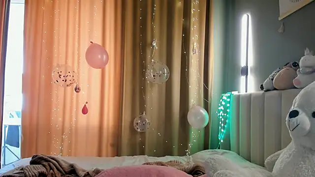 Snapshot of tokipokki chatting on 11-15-25, 03:21 tokipokki online show from 11-15-25, 03:21