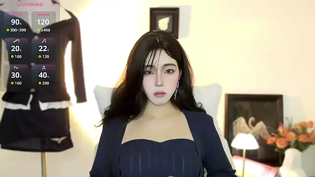 Wfrost0707 online show from 11-03-25, 07:02