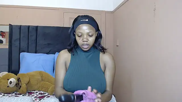 Snapshot of MilfBoobsxx chatting on 10-01-25, 03:11 MilfBoobsxx online show from 10-01-25, 03:11