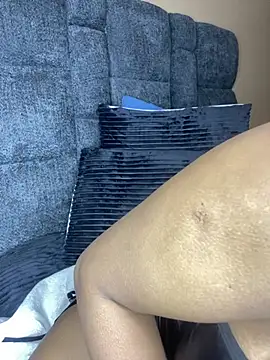MilfBoobsxx online show from 06-09-26, 05:36
