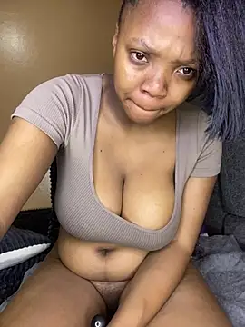 MilfBoobsxx online show from 07-27-26, 04:19