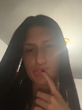 Caroline daring online show from 03-24-26, 03:17