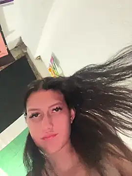 Caroline daring online show from 06-09-26, 01:17