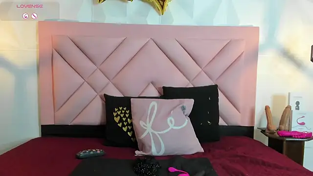 Caroline daring online show from 07-01-26, 12:16