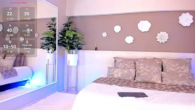 VictoriaShelby online show from 10-11-25, 11:55