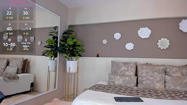 VictoriaShelby online show from 10-17-25, 12:18