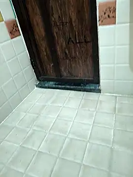 Snapshot of Chanderi19 chatting on 09-19-25, 01:53 Chanderi19 online show from 09-19-25, 01:53