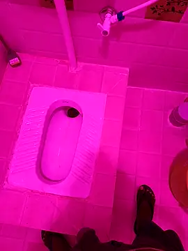 Snapshot of Chanderi19 chatting on 10-11-25, 12:11 Chanderi19 online show from 10-11-25, 12:11