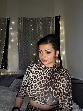 Pillango1212 online show from 02-03-26, 04:12