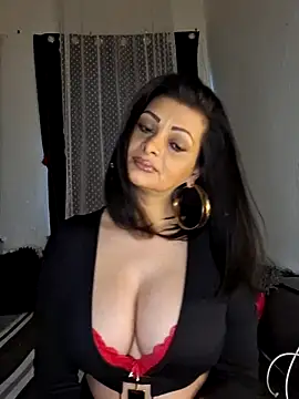 Pillango1212 online show from 01-09-26, 02:24