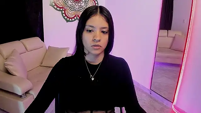 Candy fox 19 online show from 03-07-26, 04:23