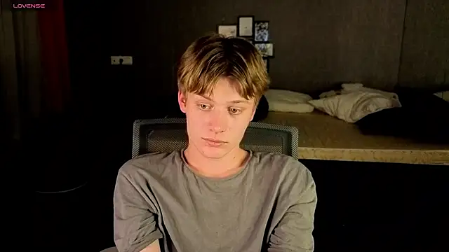 LouieEvans online show from 10-12-25, 08:10