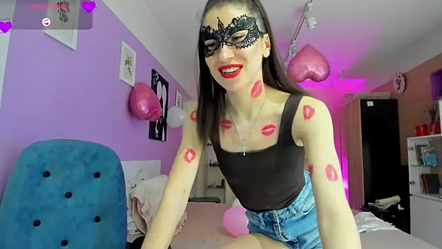 Snapshot of dark_summer chatting on 02-15-26, 05:34 dark summer online show from 02-15-26, 05:34