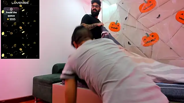 Harald Smed online show from 10-20-25, 01:11