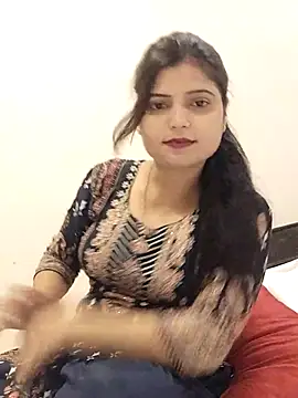 Hot-Pooja25 online show from 03-28-26, 10:05