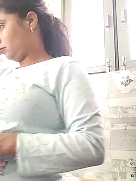 Hot-Pooja25 online show from 03-23-26, 05:51