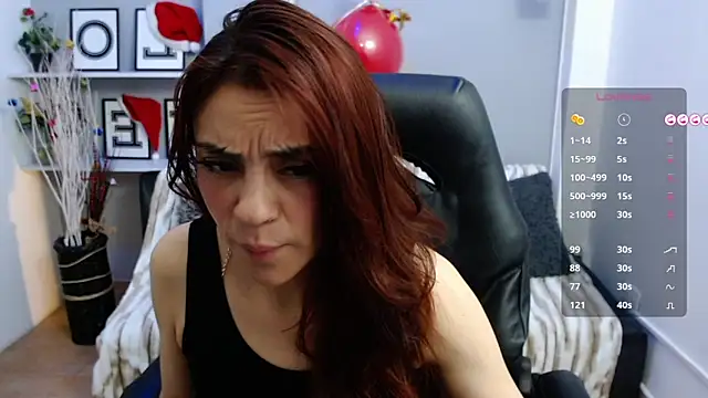 KendallWood  online show from 12-20-25, 09:17