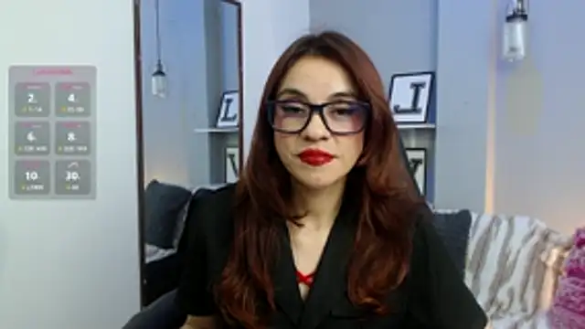 KendallWood  online show from 02-09-26, 08:51