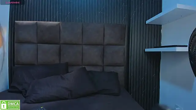 Sussy Vixen online show from 01-08-26, 04:07