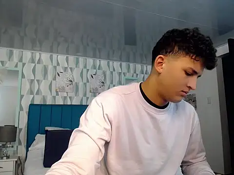 Axel savage online show from 10-08-25, 12:07