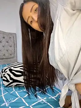 ellafrost-1 online show from 10-21-25, 03:44