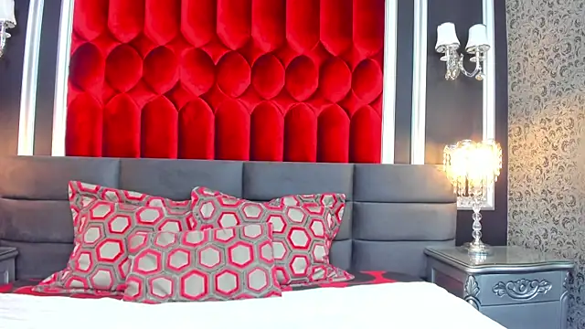 SharonBonet online show from 12-04-25, 12:04