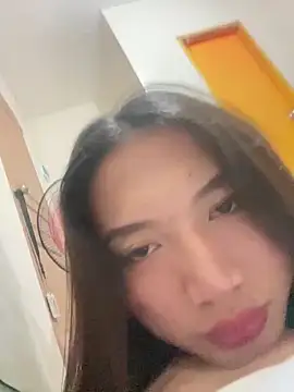 Snapshot of cassie_cakes chatting on 03-18-26, 11:46 cassie cakes online show from 03-18-26, 11:46