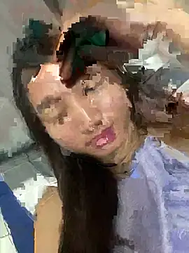 Snapshot of cassie_cakes chatting on 05-01-26, 12:21 cassie cakes online show from 05-01-26, 12:21