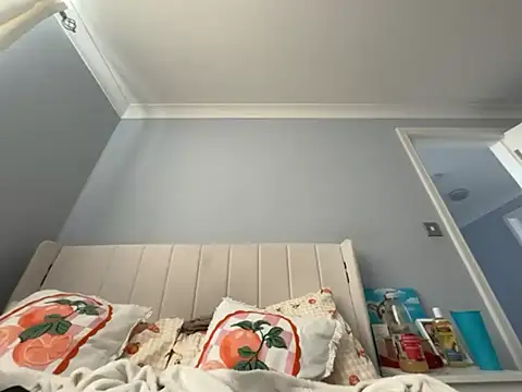 petitelucyXoxx online show from 06-18-26, 10:53