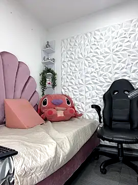 carlalee e online show from 10-10-25, 07:25