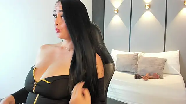 ashly moonn online show from 03-06-26, 12:33